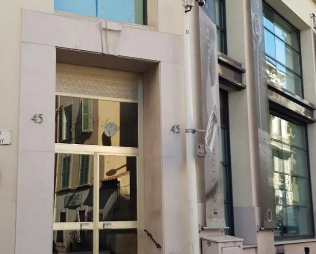 45 Clemenceau By Welcome To شقة