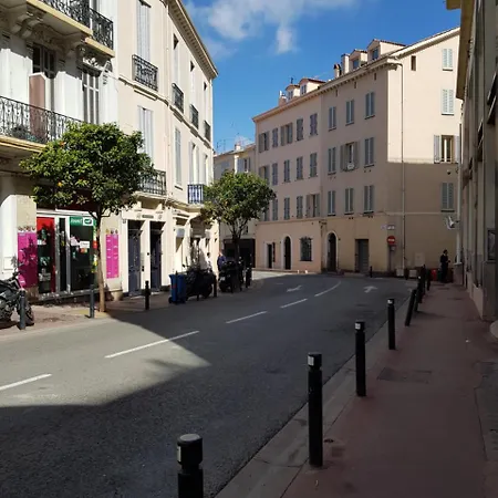 45 Clemenceau By Welcome To *